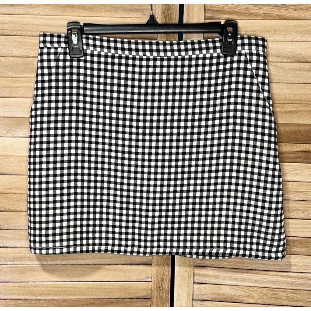 Forever 21 Black & White Check Miniskirt sz‎ 29